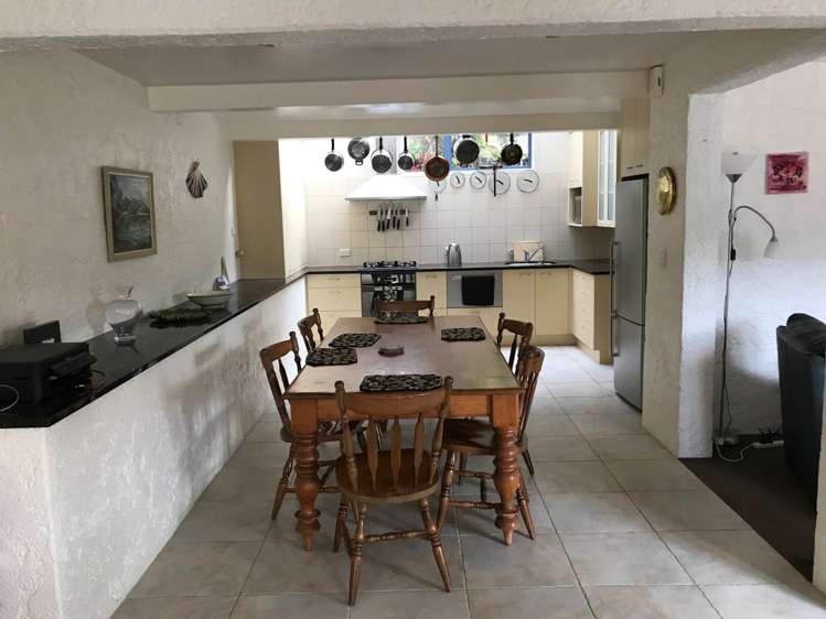 2f Weranui Road Waiwera_10