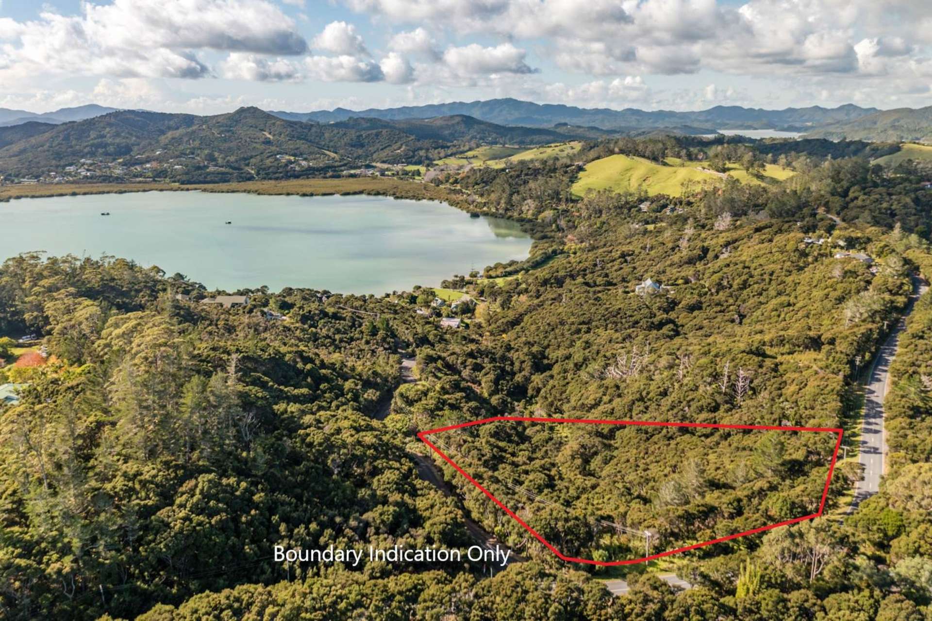 Te Wahapu Road Russell_0