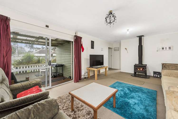 16 Richan Street Glenview_2