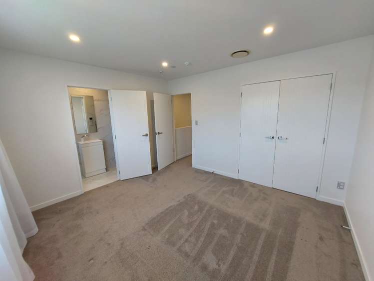 7 Lilac Lane Oteha_4