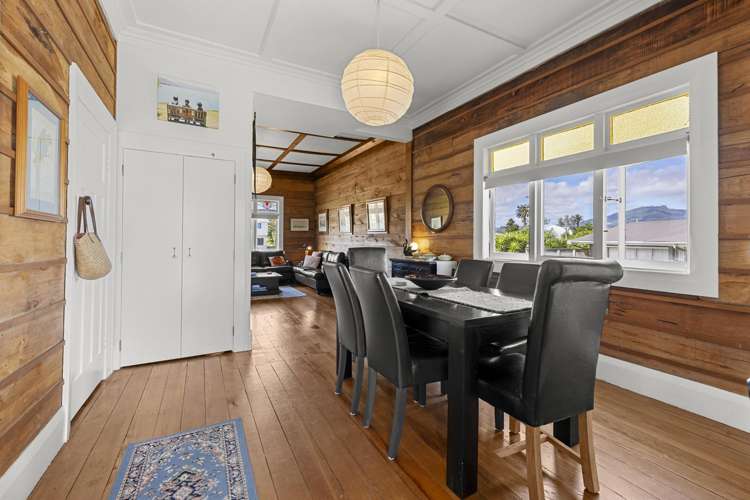 22 Wallis Street Raglan_9