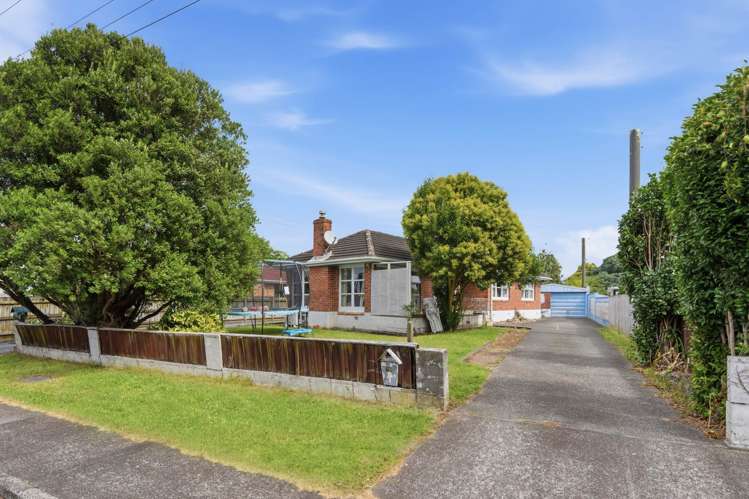 78 Hallberry Road Mangere East_11