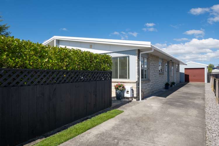 302b King Street South Hastings_11