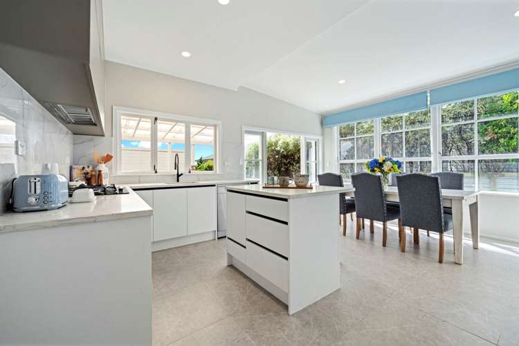 5 Waiatarua Road Remuera_11