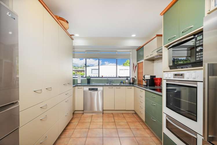 15 Martin Place Cooks Beach_6