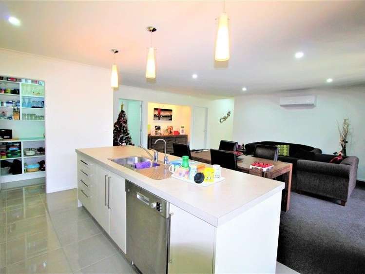 34 West Thompson Street Leamington_10