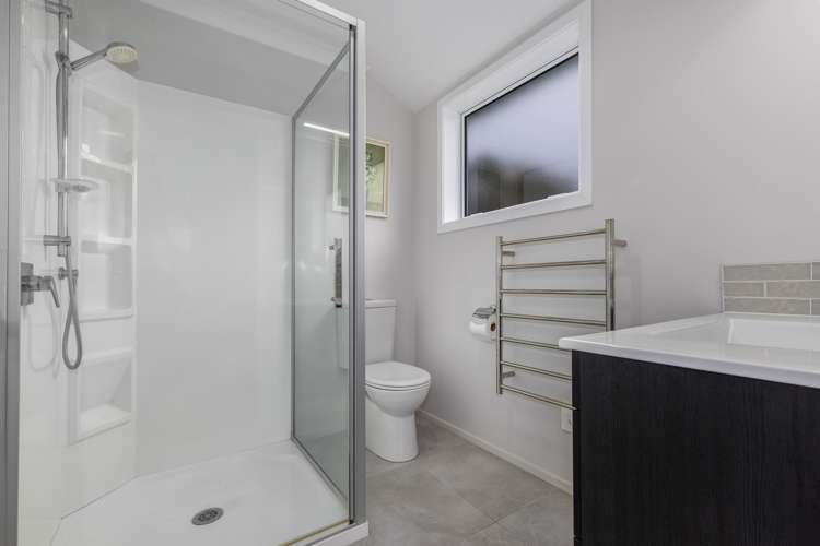 27 Waipunahau Road Waikanae_10