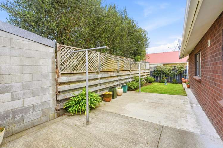 12B Kent Road St Johns Hill_21