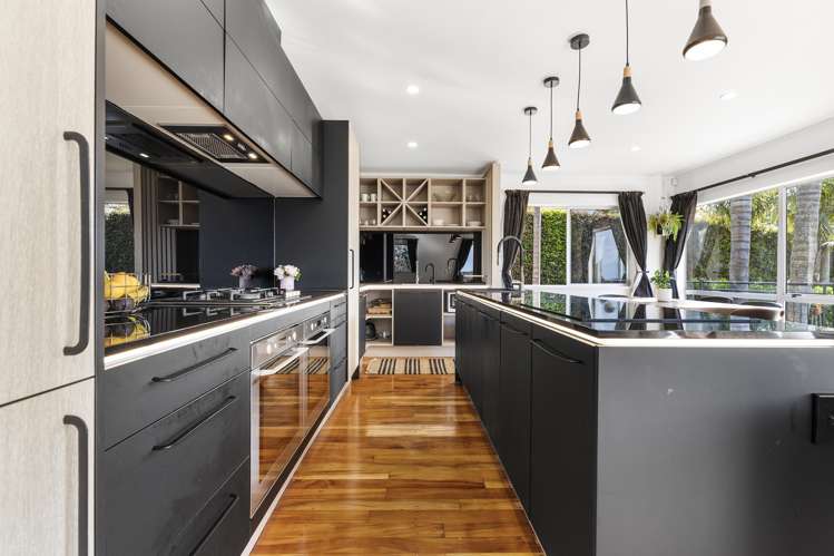 2 Stredwick Drive Torbay_5