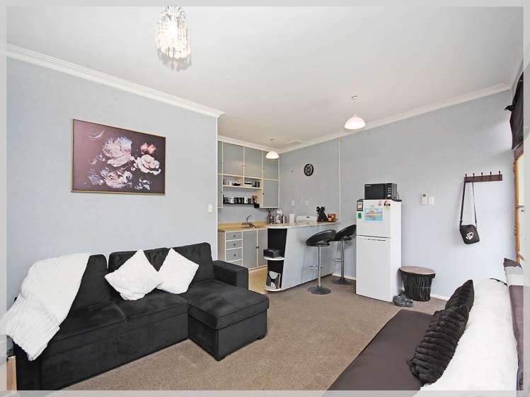 flat 3/72 Queen Street West Levin_8
