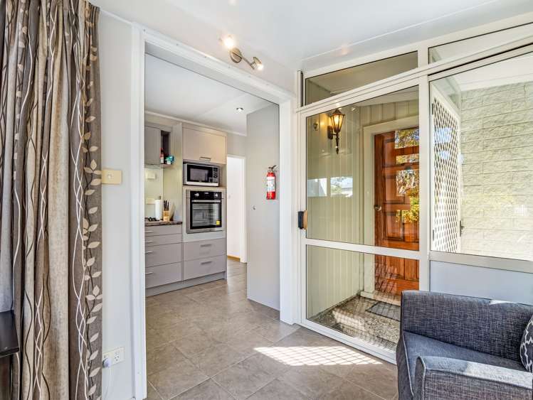 15A Brassey Road Saint Johns Hill_10