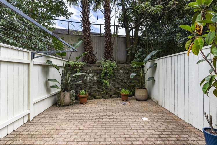 16/17 Lyon Avenue Mount Albert_11