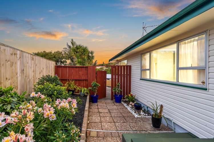 20 Macnay Way Murrays Bay_24