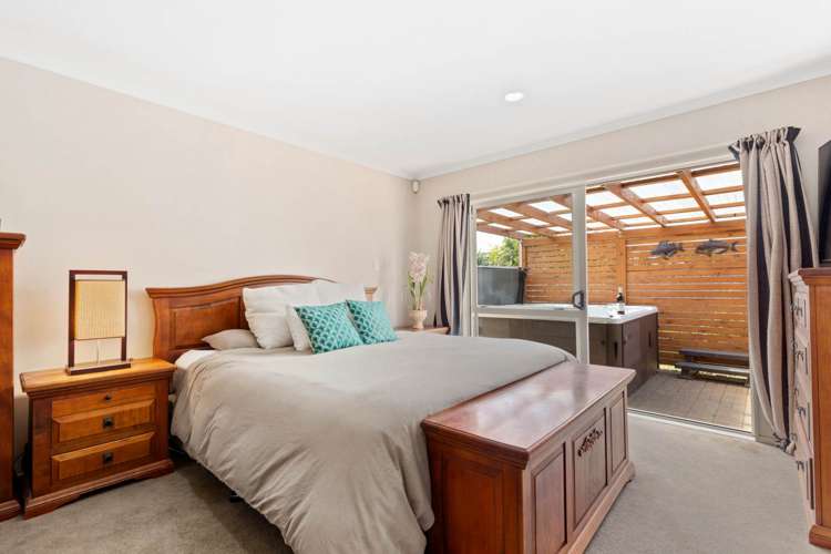 19 Belfry Place Wattle Downs_10