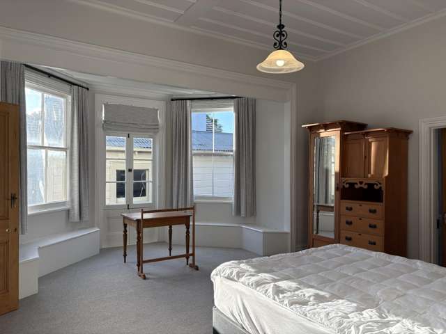 122 Stout Street 1190_3