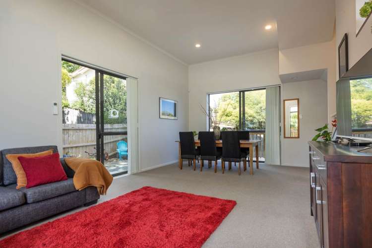 3/2 Swan Hill Drive Glen Eden_4