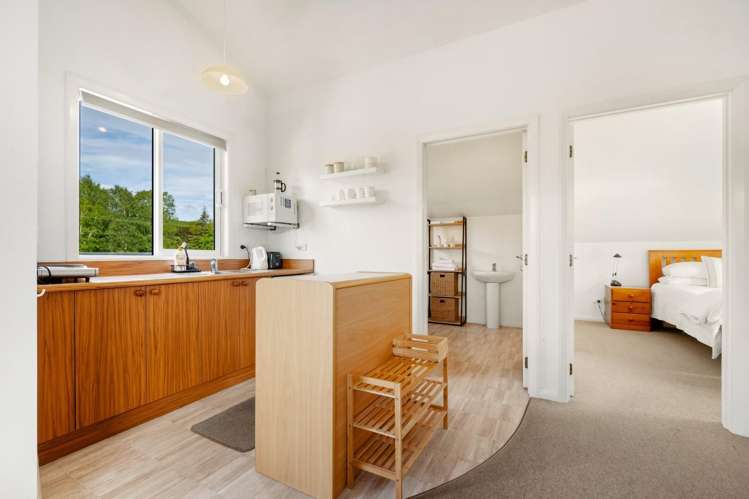 302 Beacon Point Road Wanaka_18