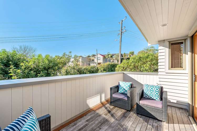 2/18a Richards Avenue Forrest Hill_22