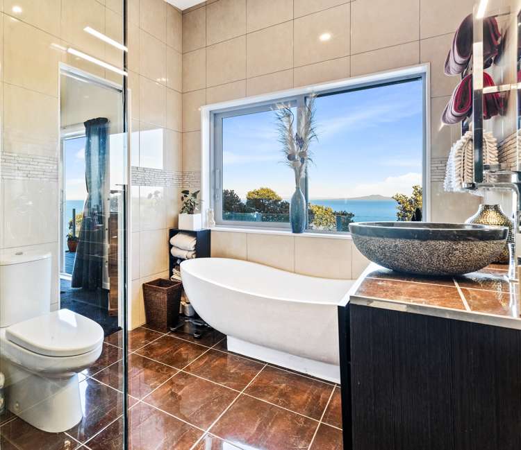 51 Hawaiian Parade Arkles Bay_15