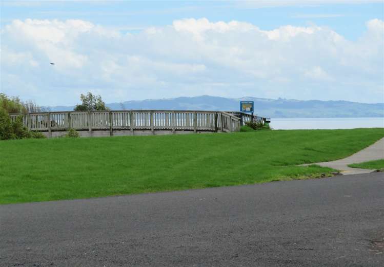 201 Burke Street Thames_8