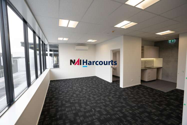 B/88 Hobsonville Road Hobsonville_4