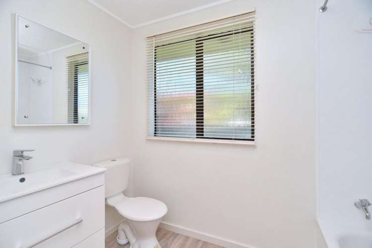 1 Mckenzie Place Waikuku Beach_11