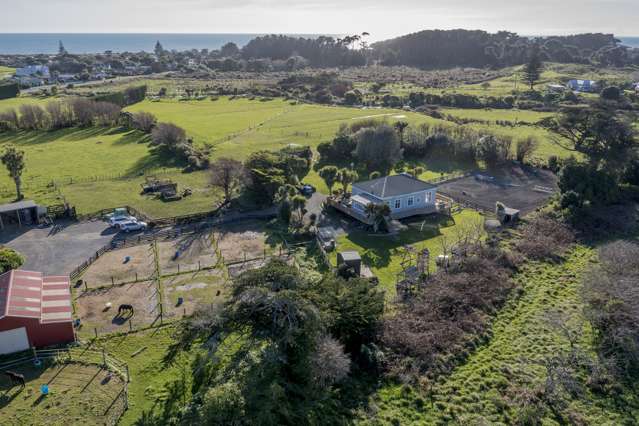 98 Rangiuru Road Otaki Beach_2