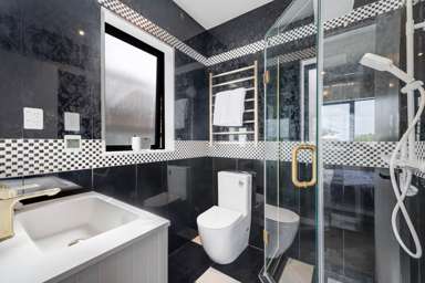 15 Whakairo Crescent_3