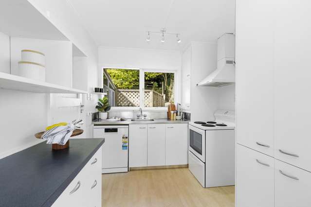 9 Holland Street Wainuiomata_2