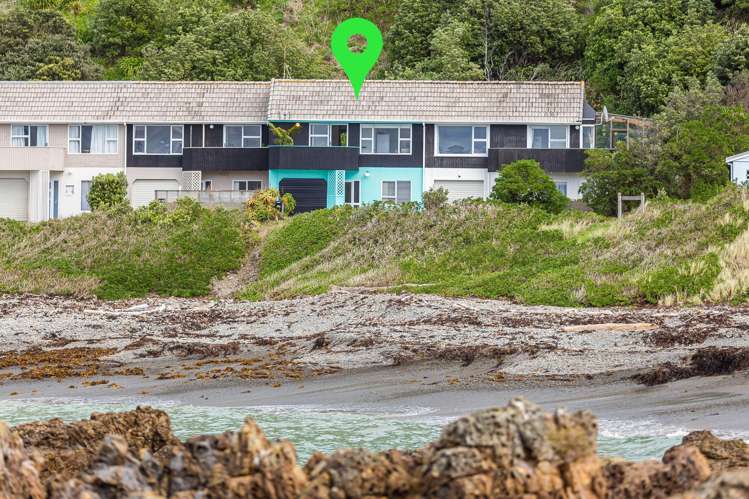 2/418 Queens Drive Lyall Bay_22