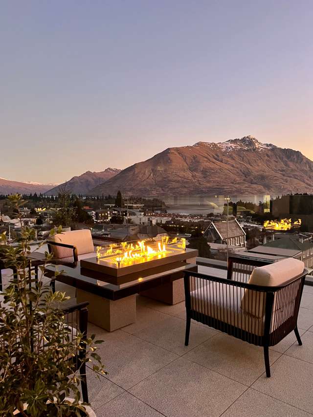 43 Hallenstein Street Queenstown_2