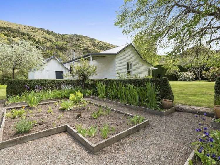 981 Te Oka Bay Road Little River_15