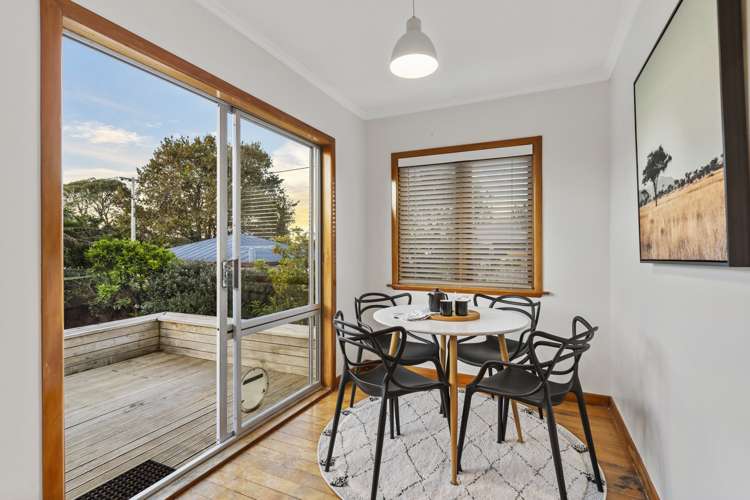 1/6 Lancaster Road Beach Haven_10