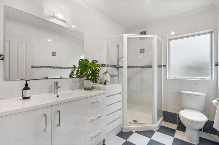 18 Tollana Road Waitakere_24