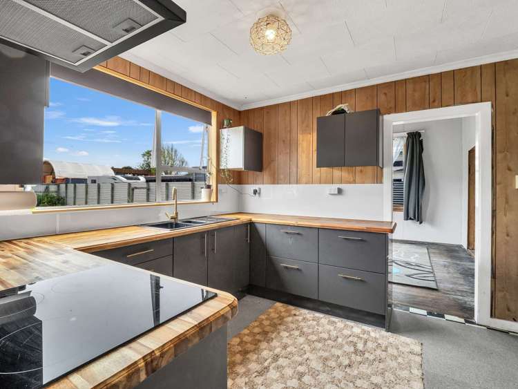 14 London Street Aramoho_4