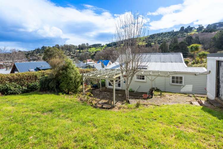 420 North Road North East Valley_16