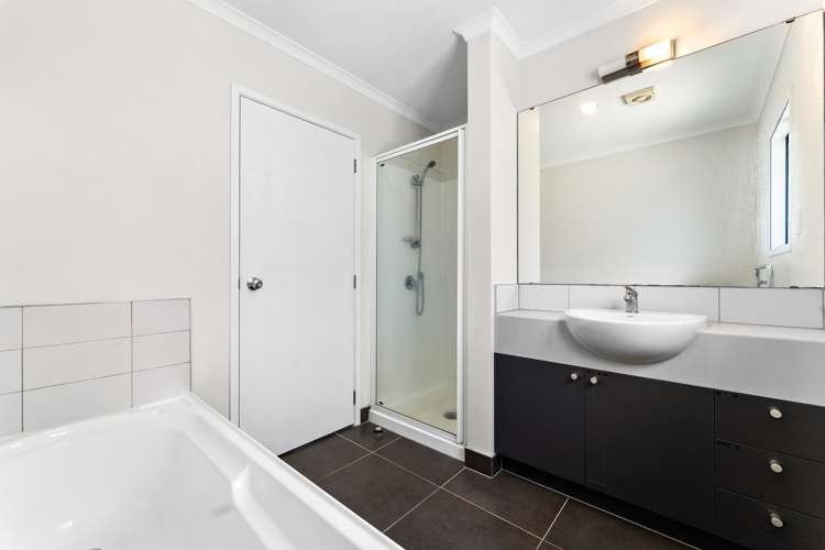 99 Fields Parade Oteha_14