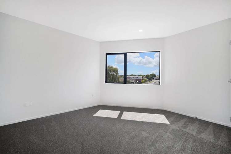 1/21 Caringbah Drive Papatoetoe_6