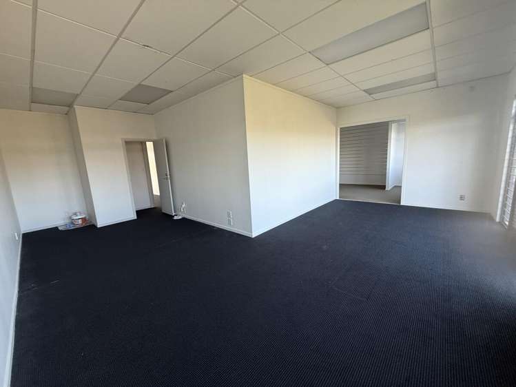 325 Main Road Kumeu_5