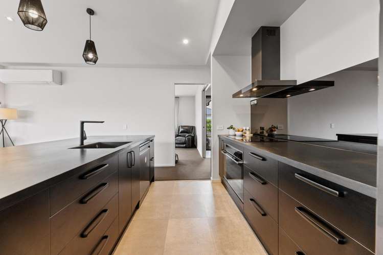 3 Three Kings Court Outram_10