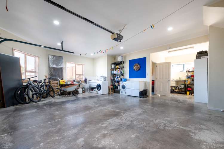20 Friesian Place Grandview Heights_27