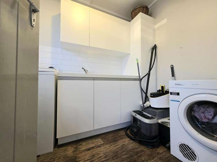 20 Arrow Crescent Holmes Hill_17