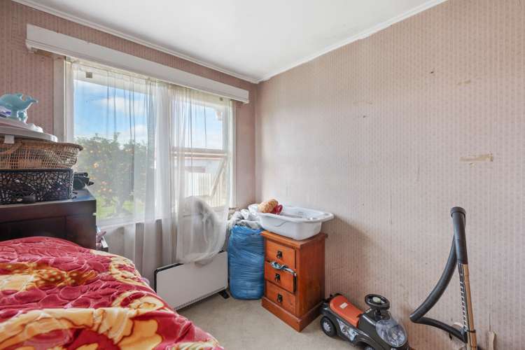 17 Ivon Road Otara_13