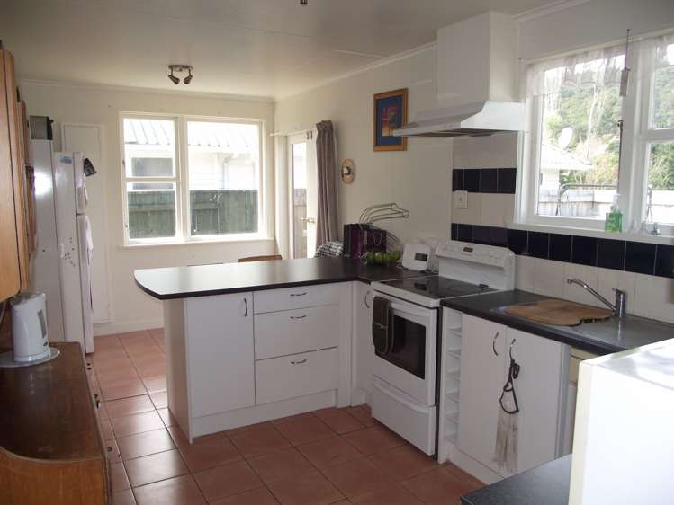 9 George Street Stokes Valley_2