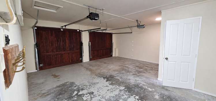 2 Eclipse Lane 1374_15