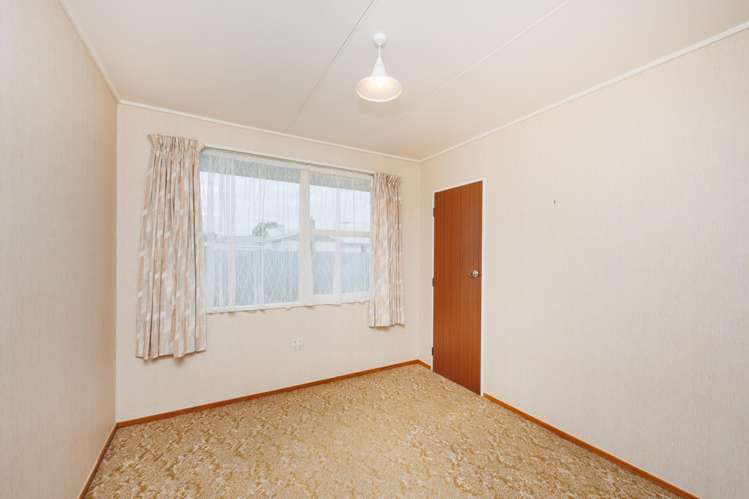 7 Helena Place Feilding_12