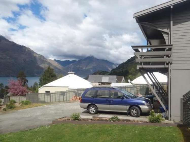 16 Williams Street Fernhill/Sunshine Bay_13