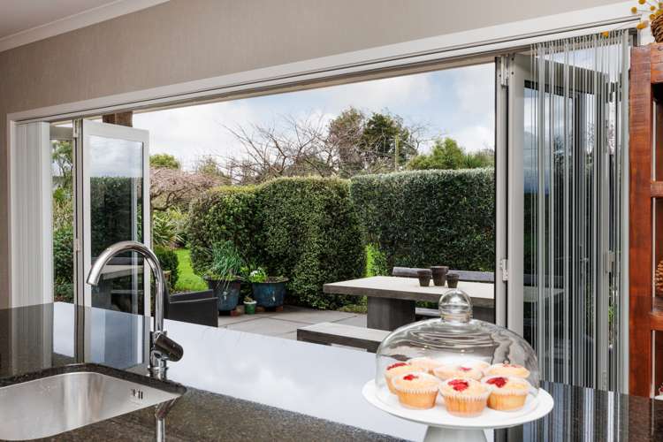 65 Reid Line West Feilding_10