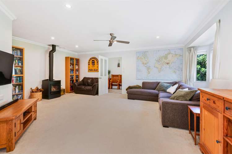 6 Chenery Road Red Beach_4