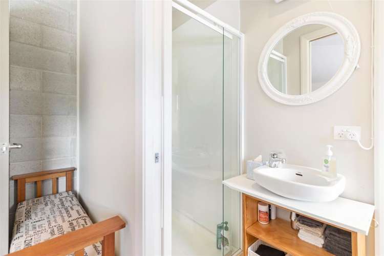 24 Kingan Road Luggate_11